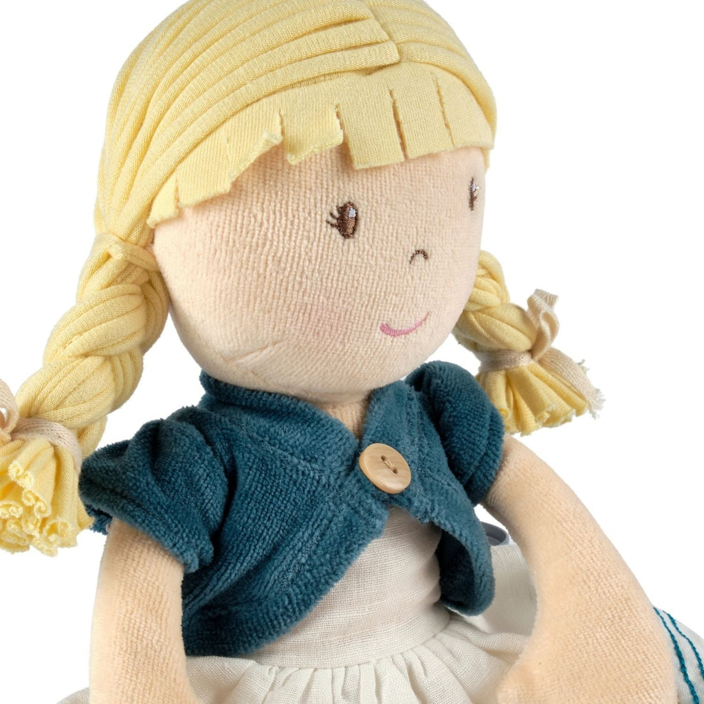 Bio-Weichpuppe mit besticktem Kleid & rosa Jacke